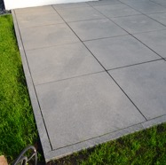 Basalt 80 x 80 cm + Basaltborde